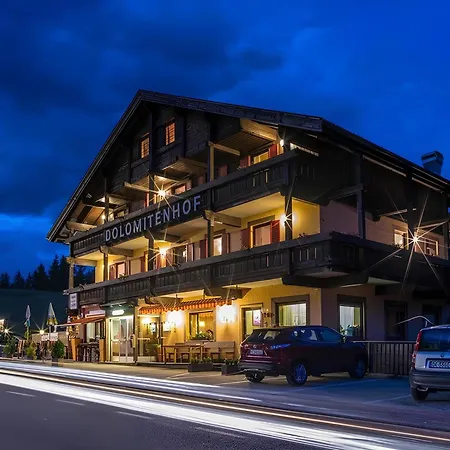 Hotel Dolomitenhof 2*